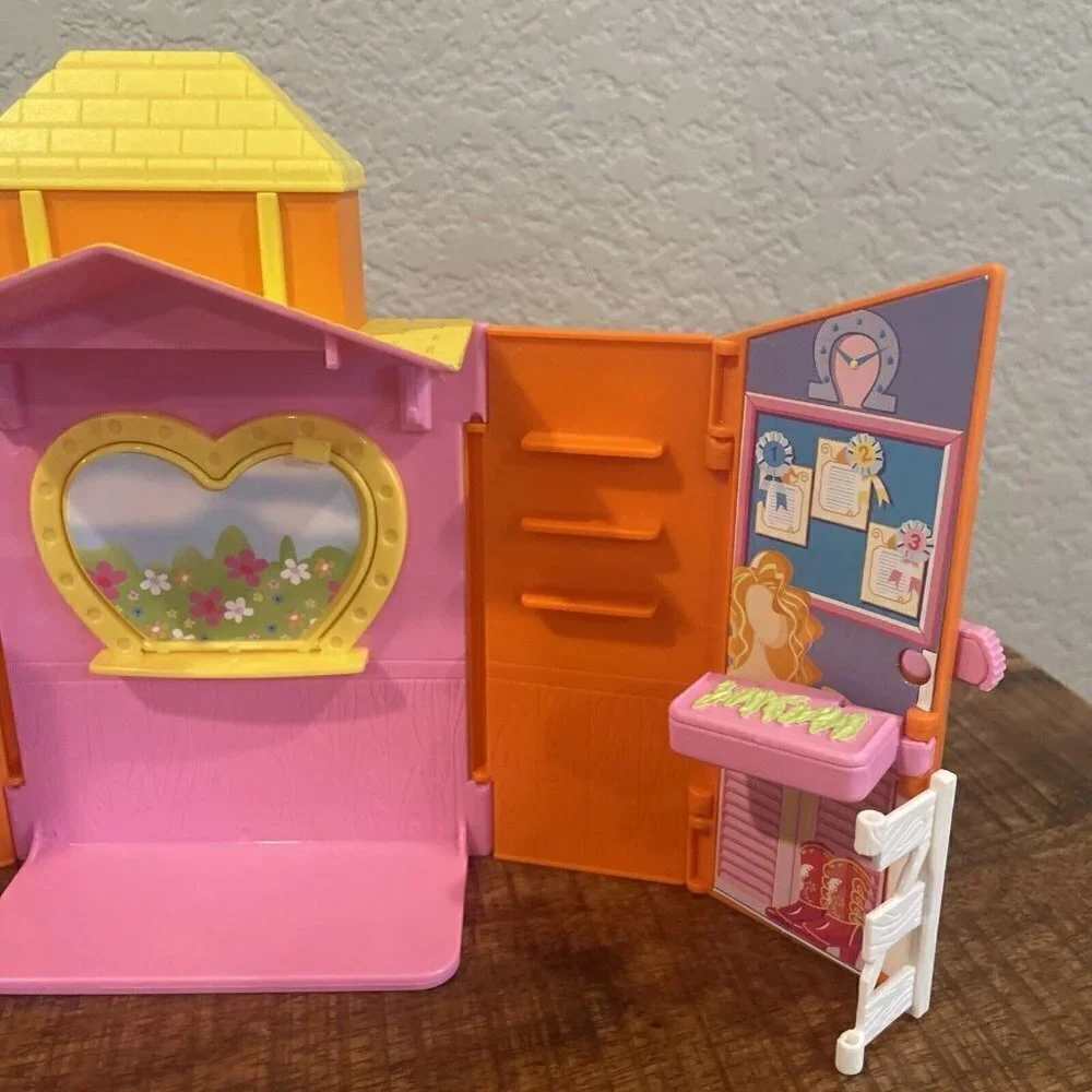 Polly Pocket Ride in Style Ranch Horse Pony Barn Stable Toy 2002